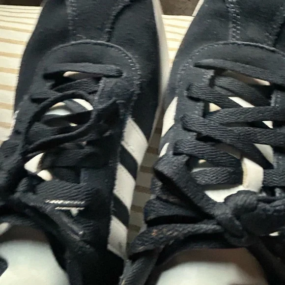Adidas Men's Navy Blue and White Sneakers